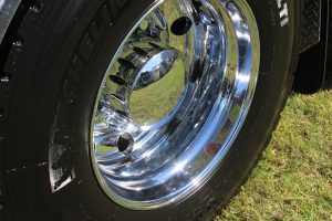 superchrome_chromed_trailer_wheel